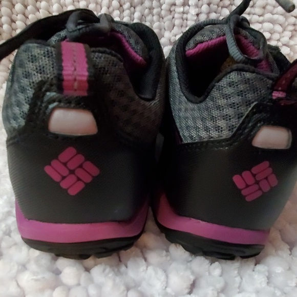 columbia women's tennis shoes